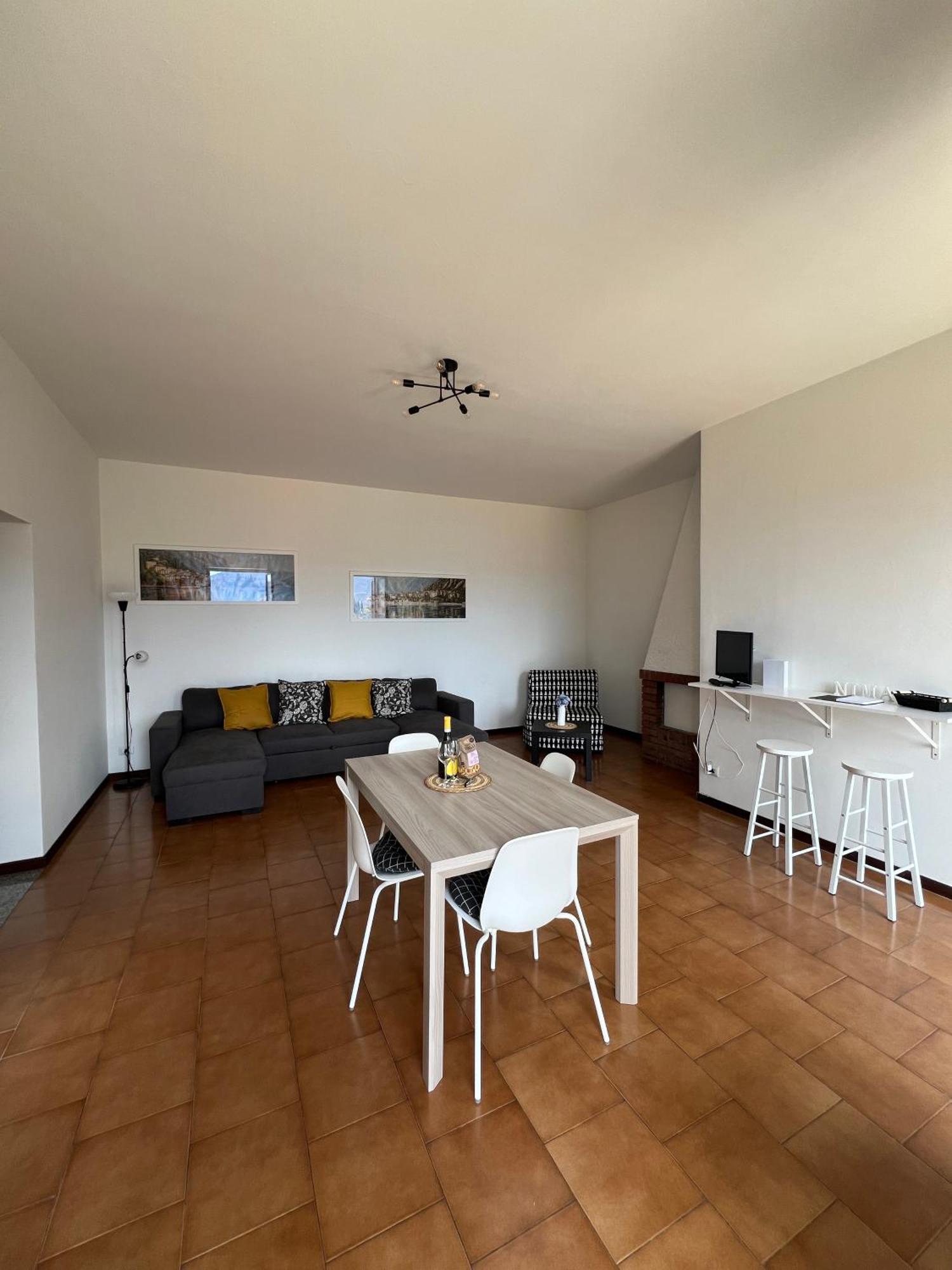 Casa Nima Lake Apartment Perledo Екстериор снимка
