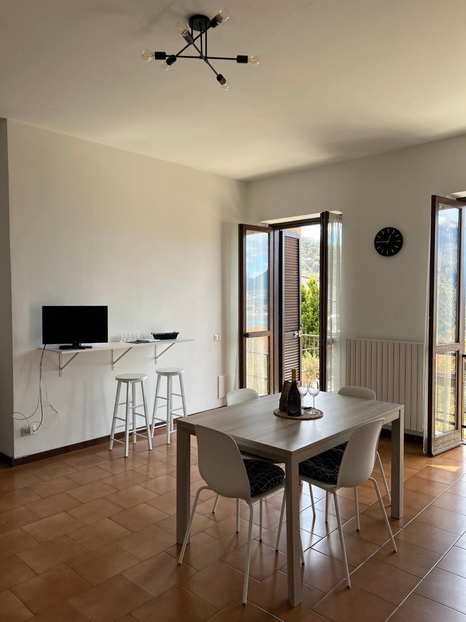 Casa Nima Lake Apartment Perledo Екстериор снимка