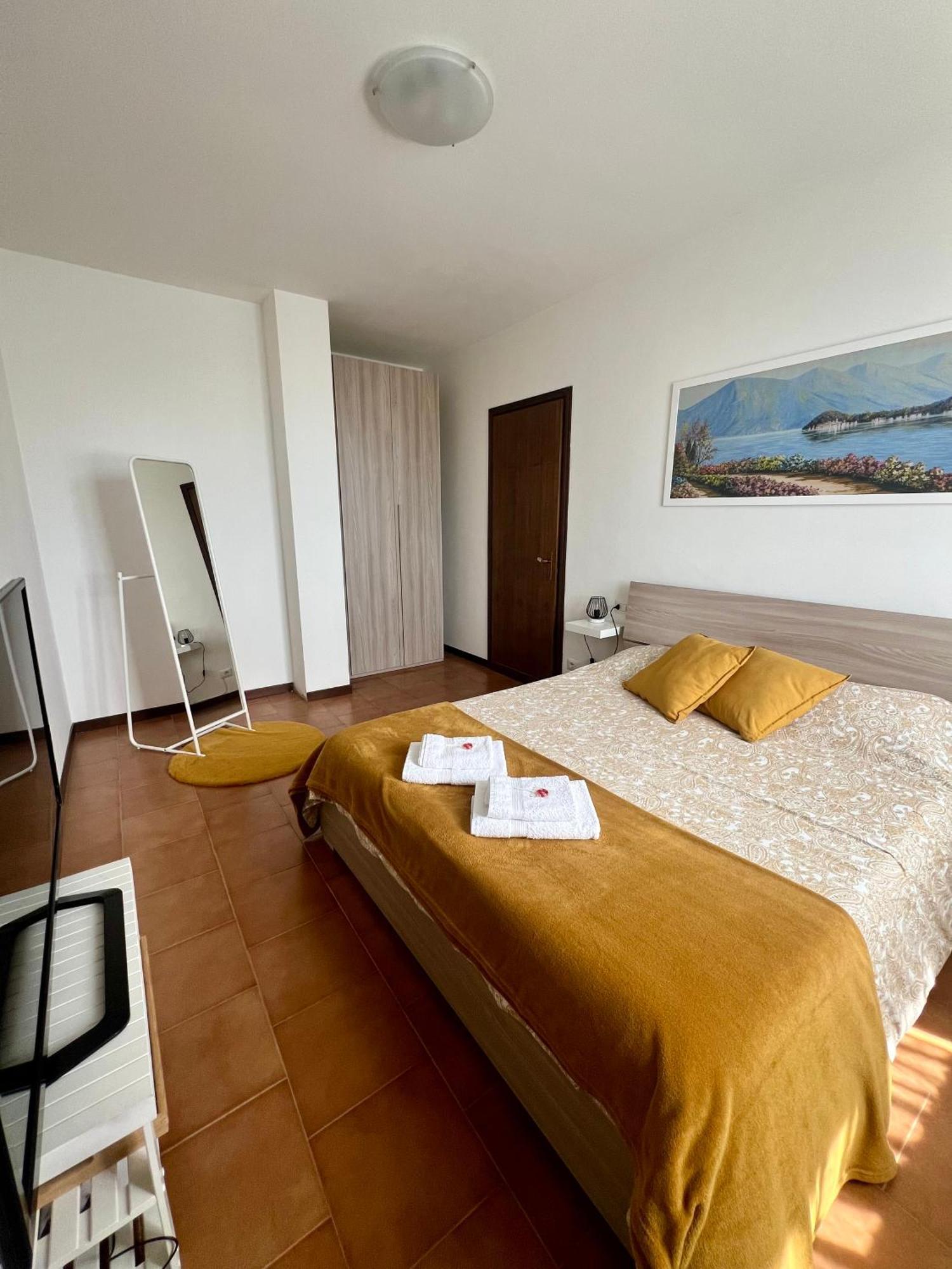 Casa Nima Lake Apartment Perledo Екстериор снимка